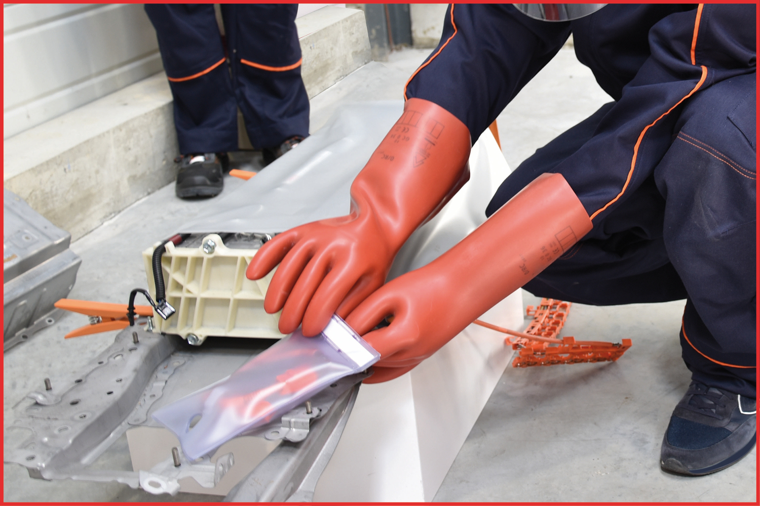 Elektriker-Schutzhandschuh mit mechanischen und thermischen Schutz, Größe 10, Klasse 2, rot